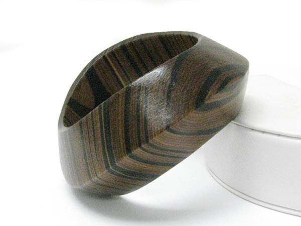 Carved wood fashion bangle