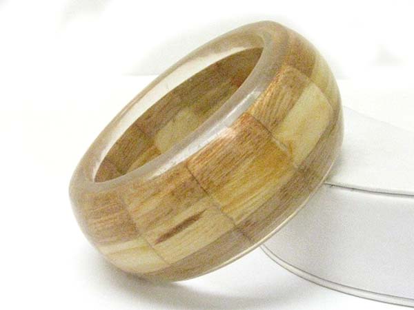 Carved wood fashion bangle