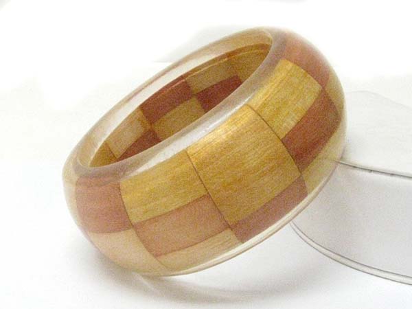 Carved wood fashion bangle