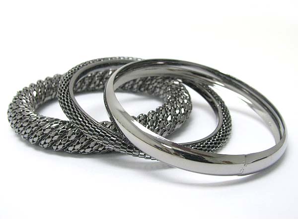 Mixed multi metal bangle set