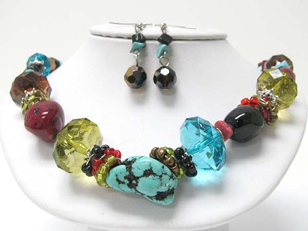 Chunky turquoise stone and facet glass beads link necklace earring set