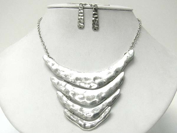 Four level hammered metal drop bib style necklace earring set