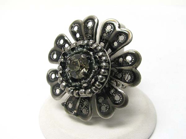 Crystal stud metal flower stretch bracelet