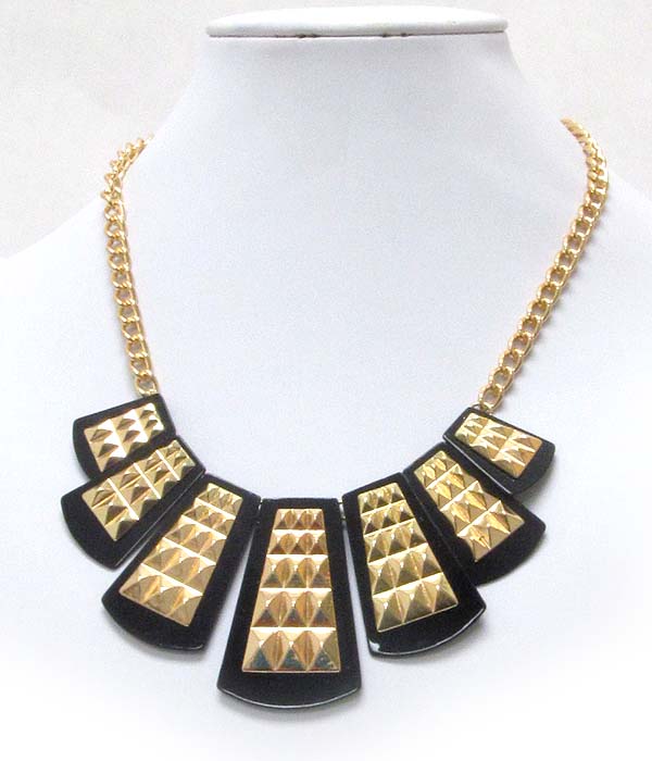 Textured and painted multi bar link necklace