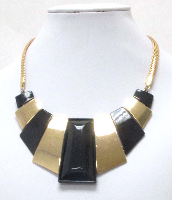 Acrylic and painted metal bar link necklace