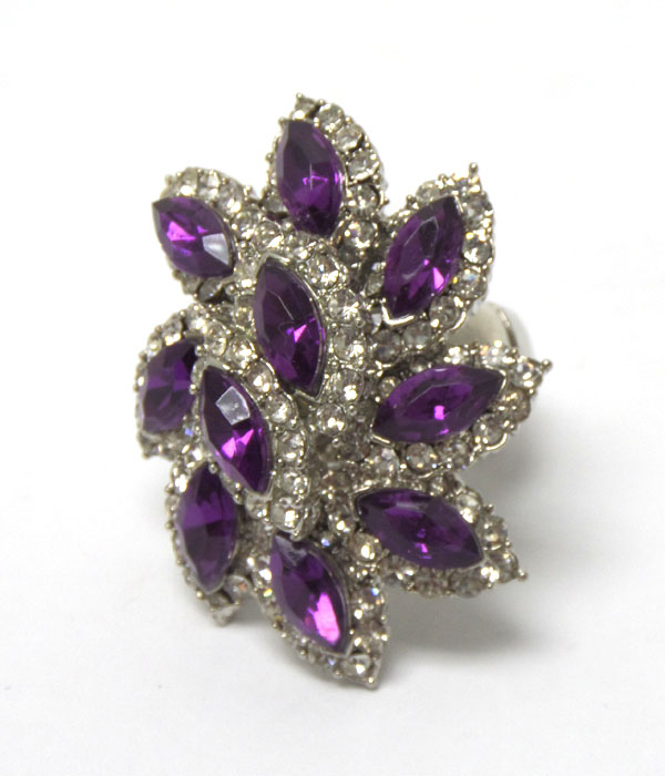 Flower with multi crystals ring 