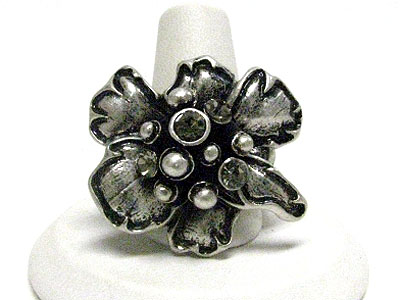 Antique metal flower ring