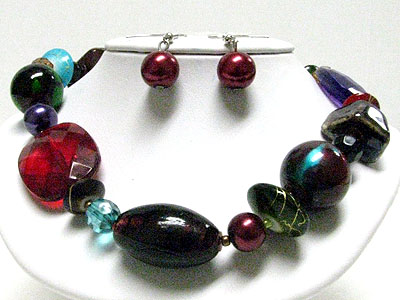 Chunky murano glass and ceramic stone neckalce set