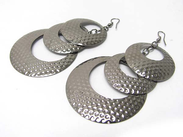 Triple hammered metal disk drop earring