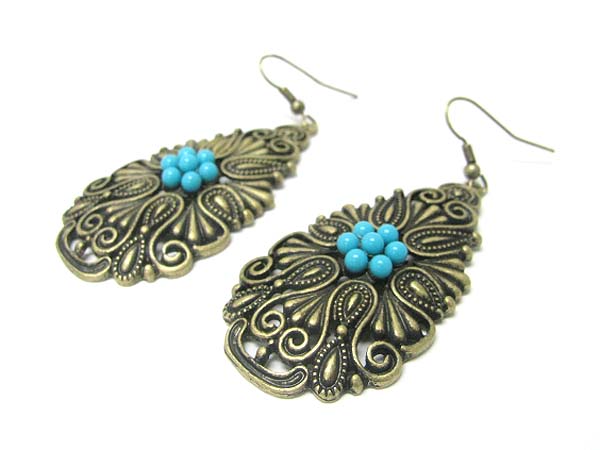 Seed beads deco textured metal earring