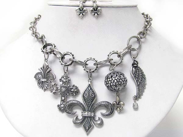 Crystal and detail textured mixed charms necklace earring set