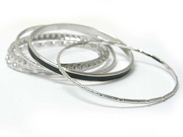 Multi stackable metal bangle set