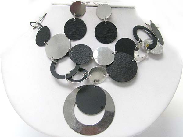 Multi metal and acryl thin disk dangle necklace earring set