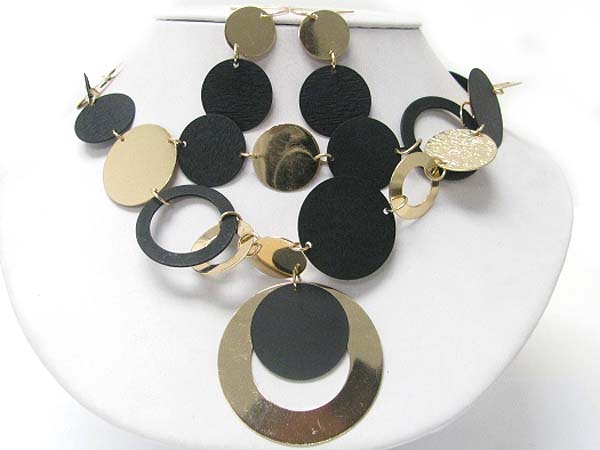 Multi metal and acryl thin disk dangle necklace earring set