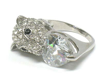 Crystal tiger and heart cubic ring