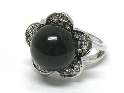 Crystal deco flower shape ring