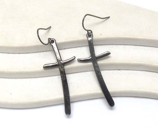 Metal scratch cross earring