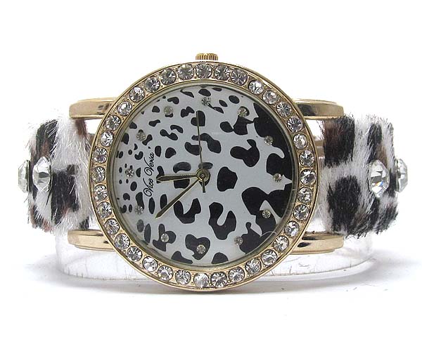 Crystal deco frame and animal print body with fur band watch