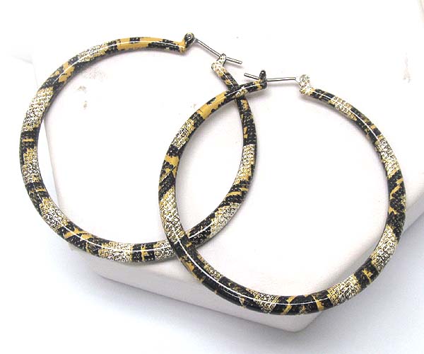 Snake skin print metal art hollow hoop earring - hoops