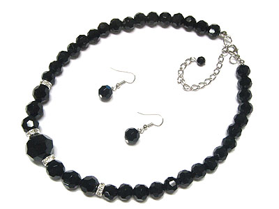 Glass beads and crystal ring necklace and earring set