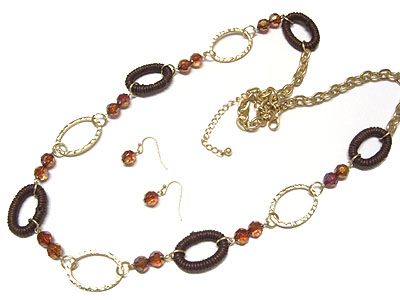 Metal hoop and glass beads link necklace and earring set - hoops