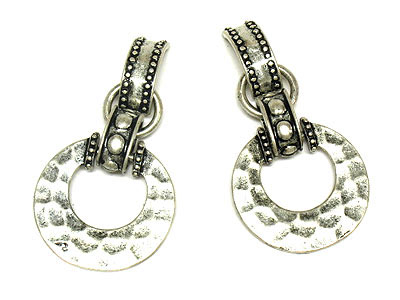 Hammered metal hoop link earring - hoops