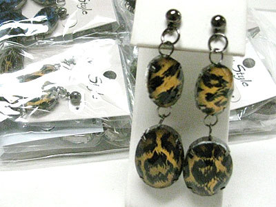 Sell by dozen - mixed color animal pattern glass drop earring mens jewelry