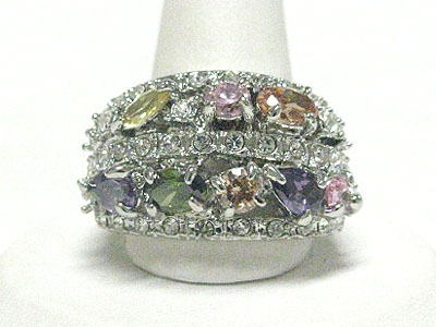 Cubic and crystal double line ring