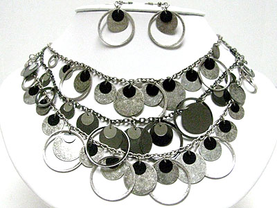 Triple layer multi metal disk drop necklace set