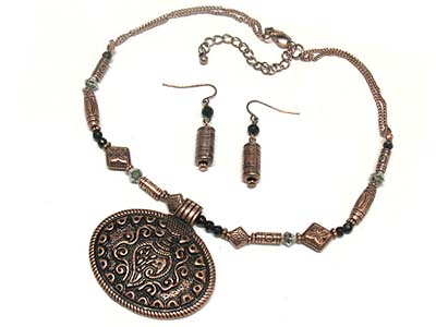 Casting metal oval pendant and acryl bead deco double strands necklace and earring set 