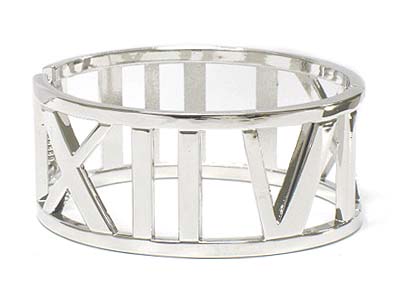 Roman number pattern hinge bangle