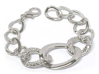 Simple metal chain bracelet