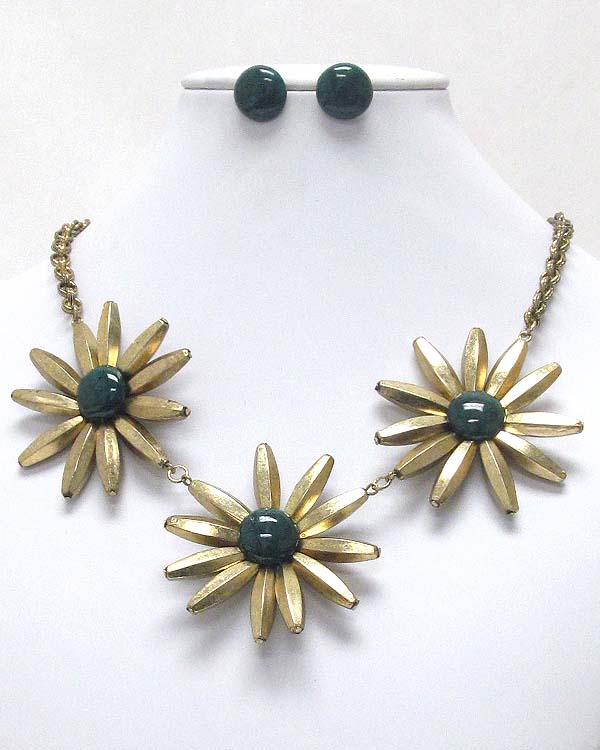 Triple metal flower link necklace earring set