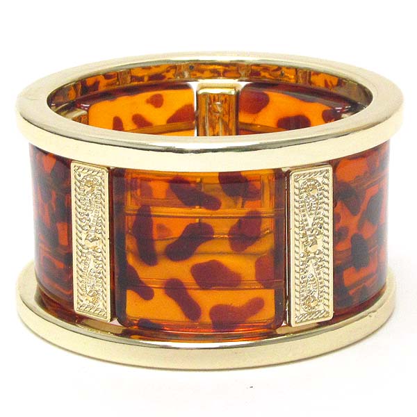 Tortoise pattern acrylic link and double gold bangle bracelet set of 3