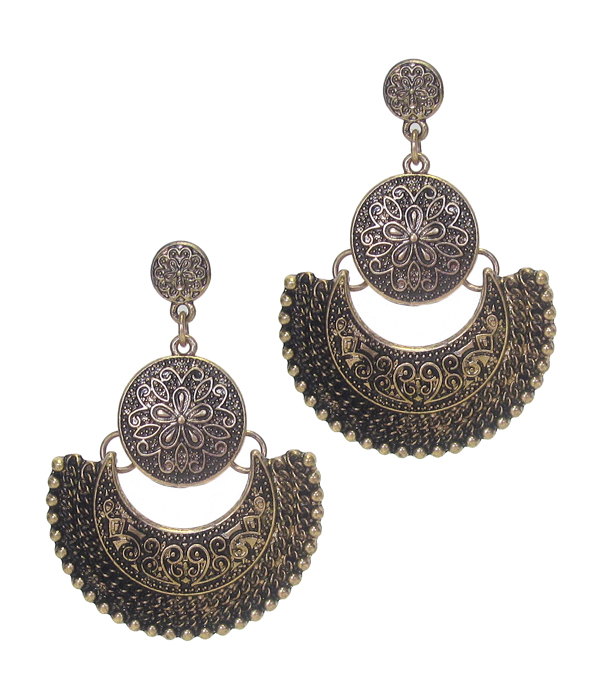 Vintage style metal textured earring