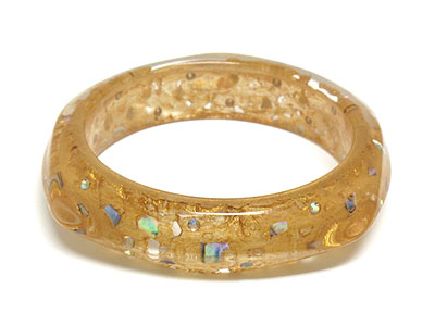 Natural look glittering inside bangle bracelet