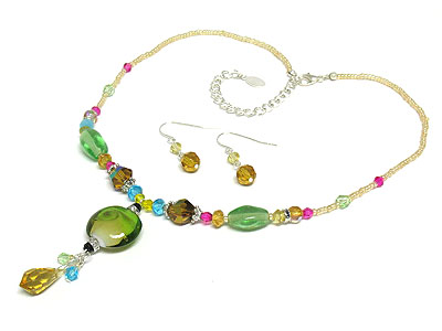 Multi acrylic and glass bead necklace set