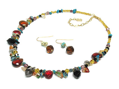 Natural stone and glass bead necklace set