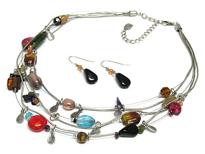 Multi glass and shell necklace set