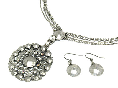 Crystal and metal casting multi chain necklace set