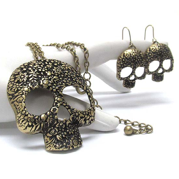 Antique style textured metal skull drop long chain necklace earring set