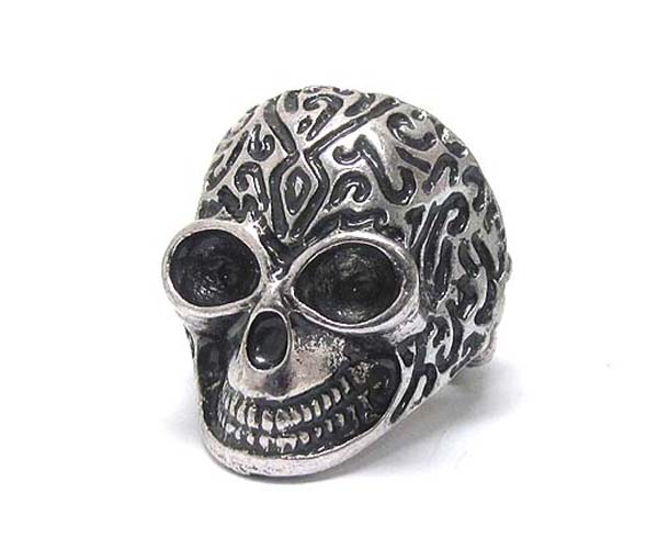 Metal textured skull stretch ring