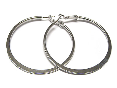 Metal hoop earring - hoops