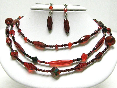 Triple strand beads necklace set