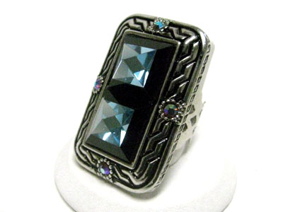 Extra large facet dual square glass and side crystal stud adjustable ring