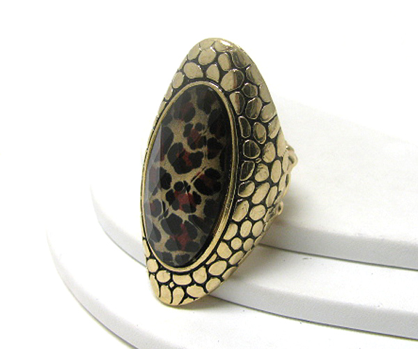 Animal stone metal texture long finger ring