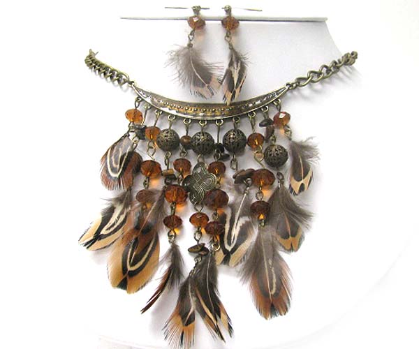 Feather and glass beads drop necklace earring set