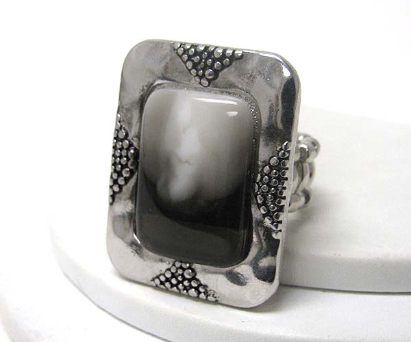 Smokey stone stretch ring