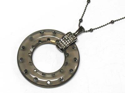 Crystal deco round donut pendant necklace