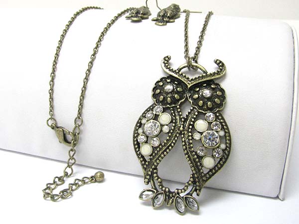 Owl design pendant long necklace